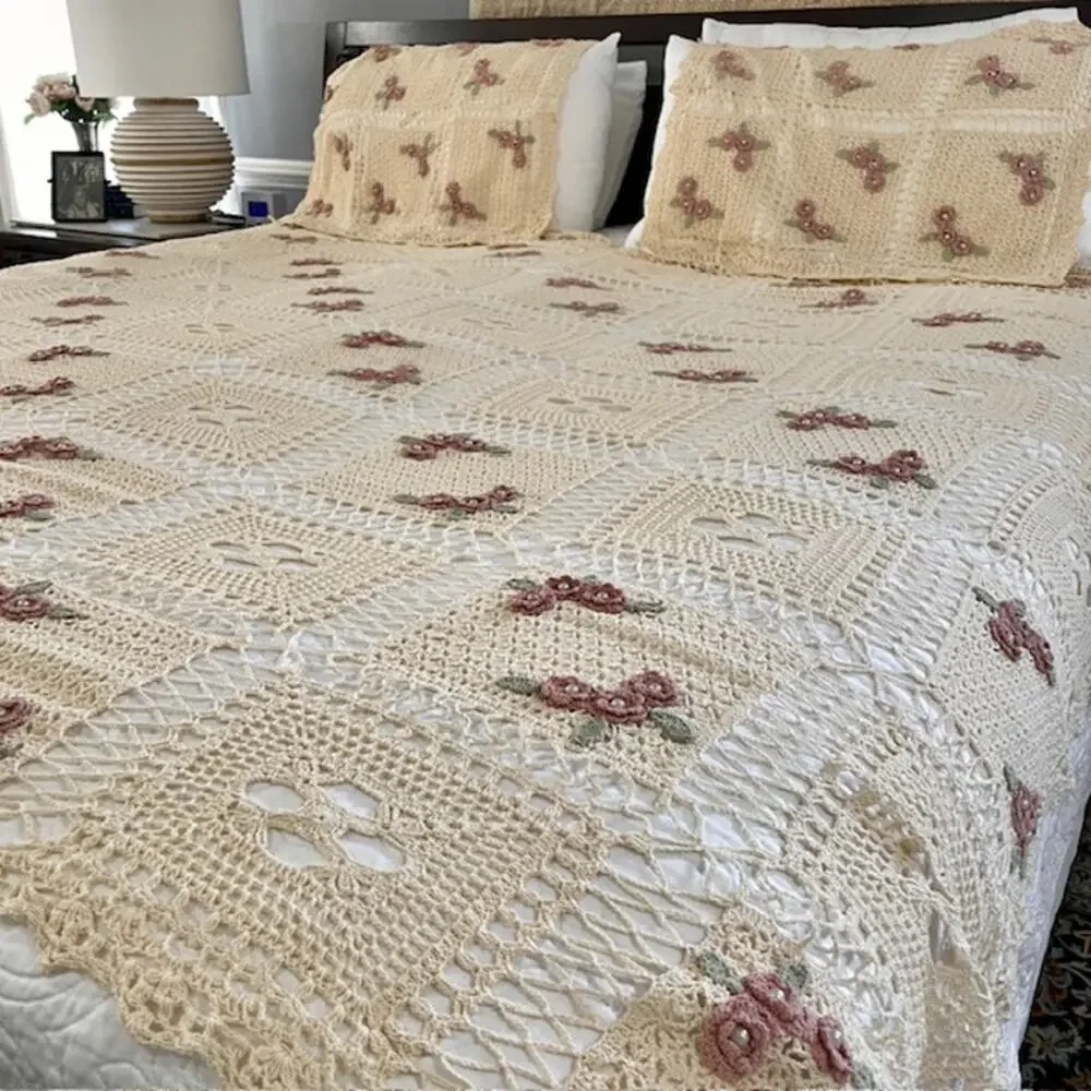 Hand Crocheted Bedspread Floral Applique King 95x83 Cottagecore Girls Bedroom